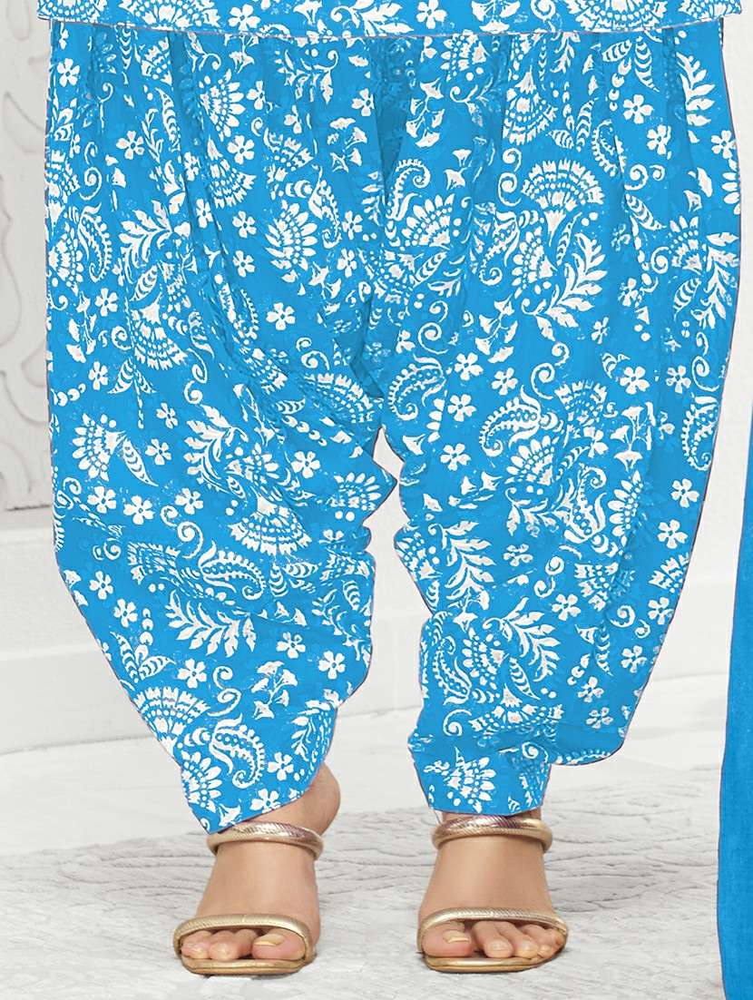 women printed three quarter sleeve kurta patiala with dupatta set - 22241973 -  Standard Image - 4