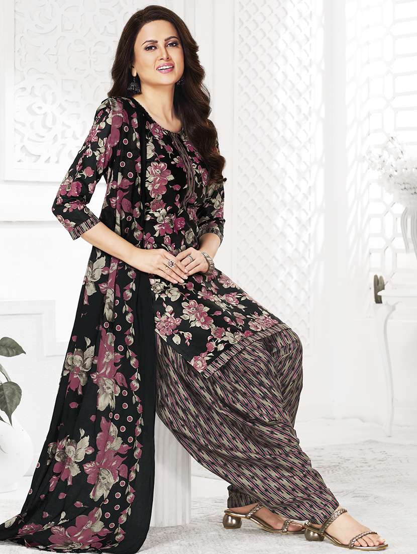 women floral three quarter sleeve kurta patiala with dupatta set - 22241974 -  Standard Image - 1