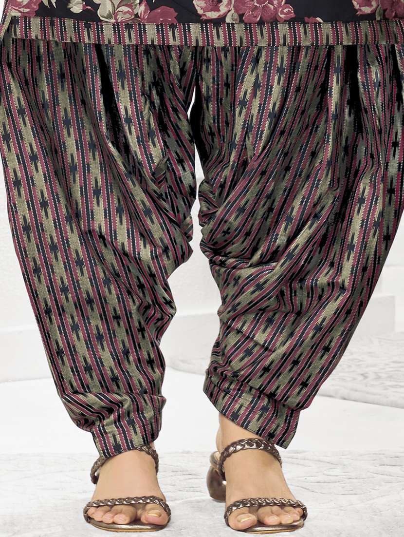 women floral three quarter sleeve kurta patiala with dupatta set - 22241974 -  Standard Image - 4