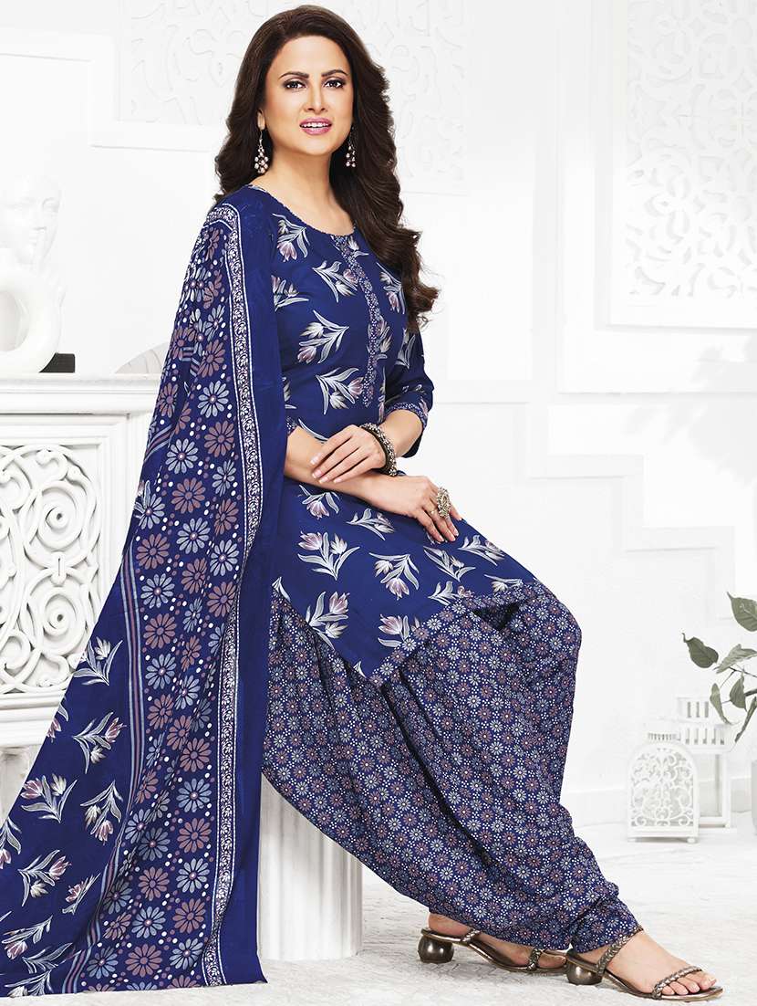 women floral three quarter sleeve kurta patiala with dupatta set - 22241977 -  Standard Image - 1