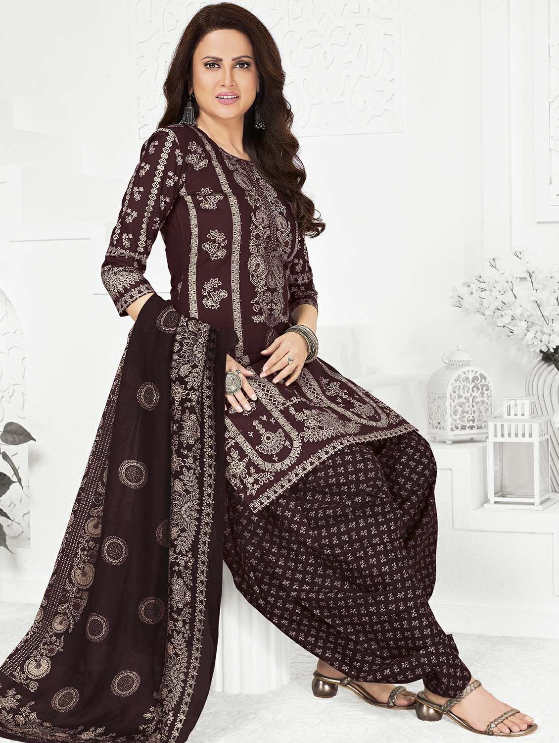 women printed three quarter sleeve kurta patiala with dupatta set - 22241981 -  Standard Image - 1