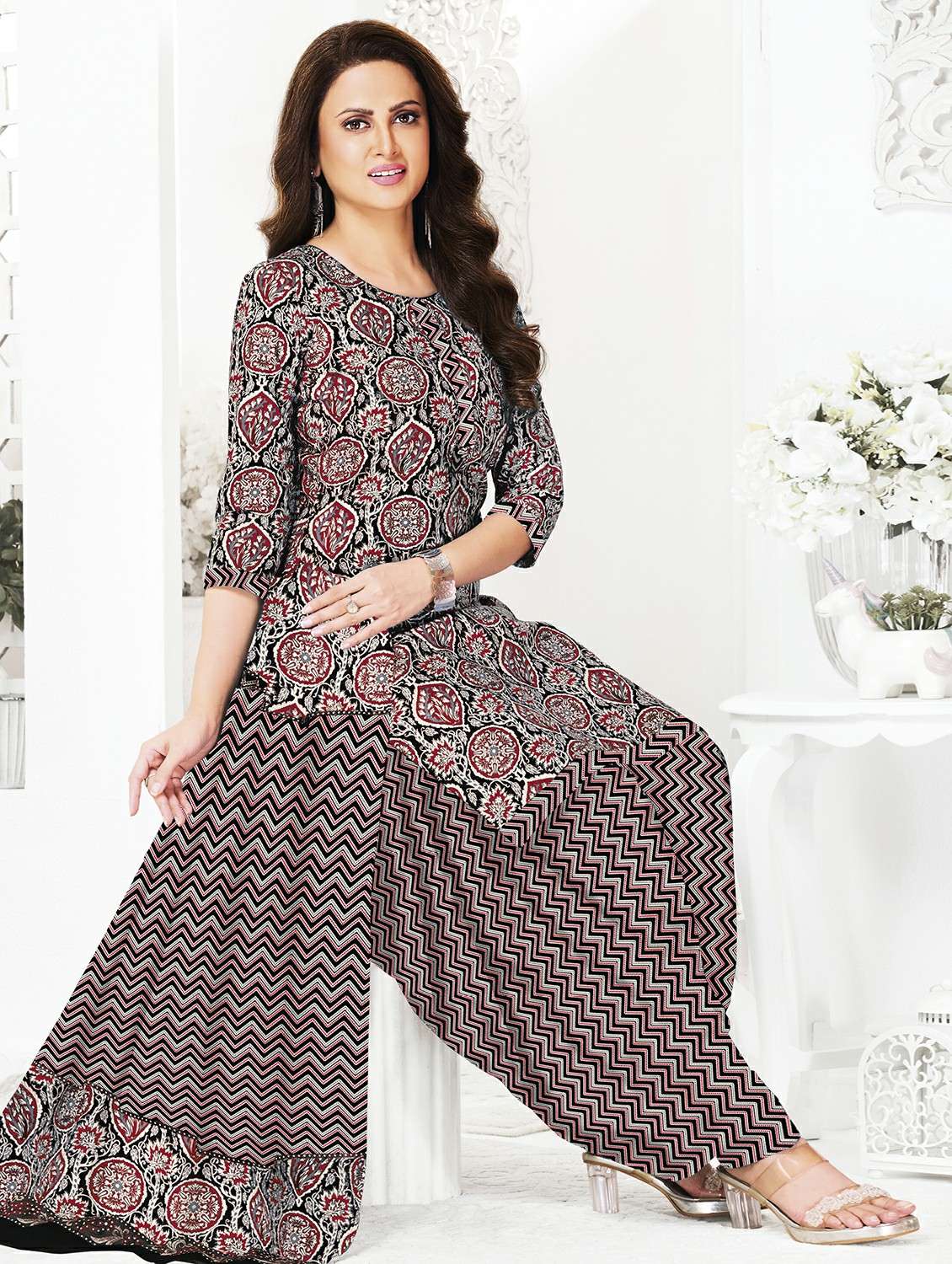 women printed three quarter sleeve kurta patiala with dupatta set - 22241982 -  Standard Image - 1