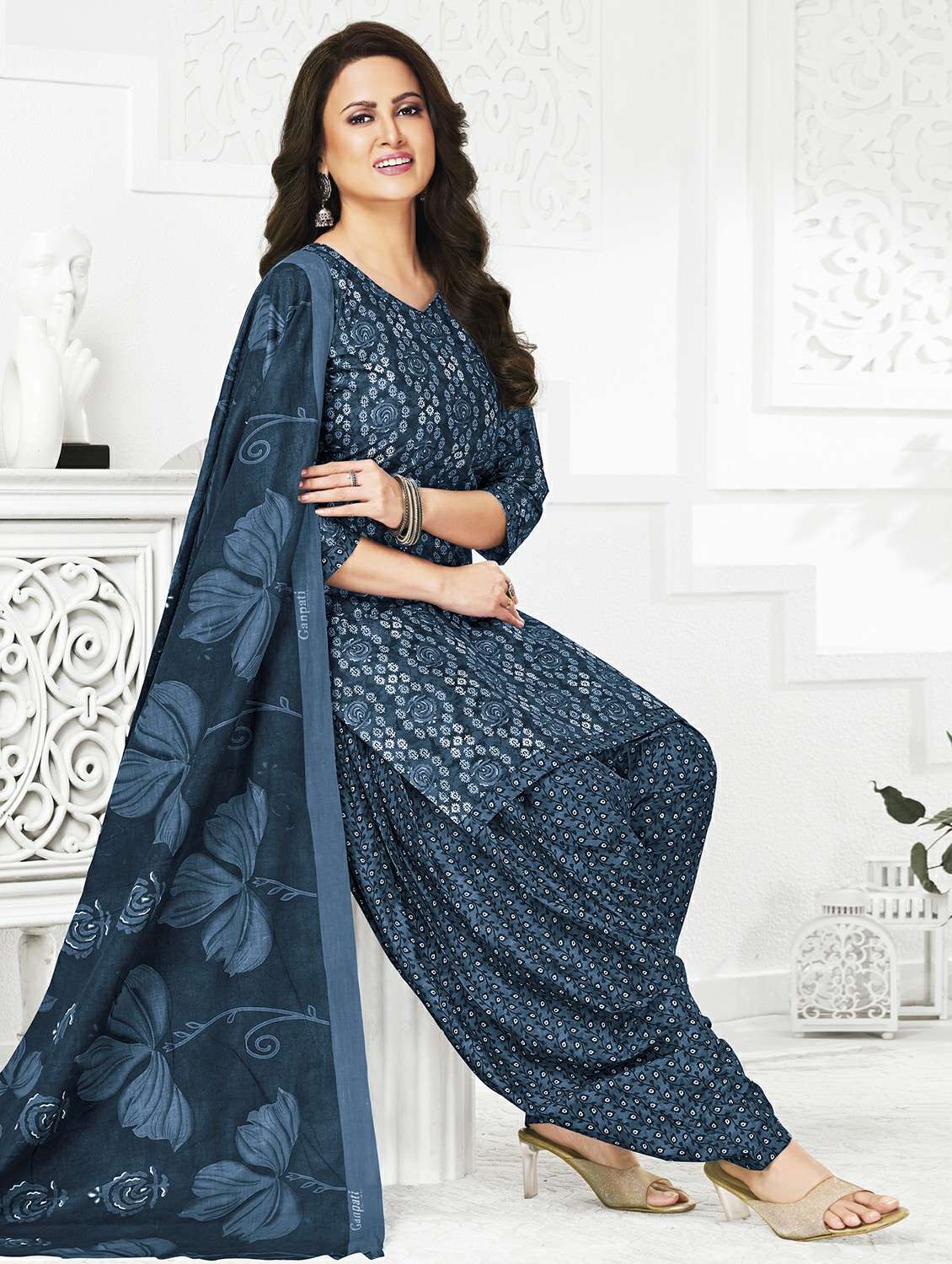 women printed three quarter sleeve kurta patiala with dupatta set - 22242003 -  Standard Image - 1
