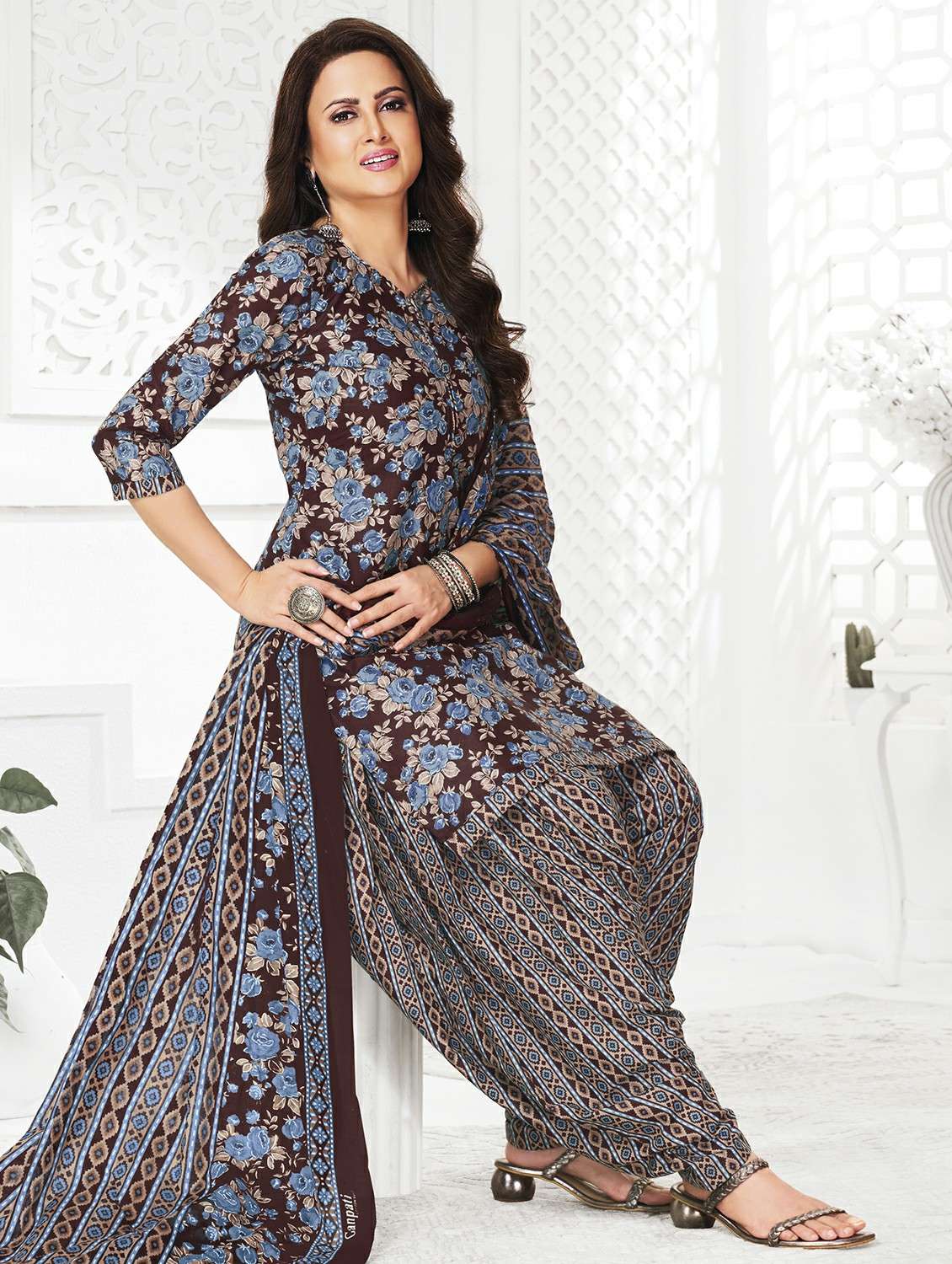 women floral three quarter sleeve kurta patiala with dupatta set - 22242009 -  Standard Image - 1