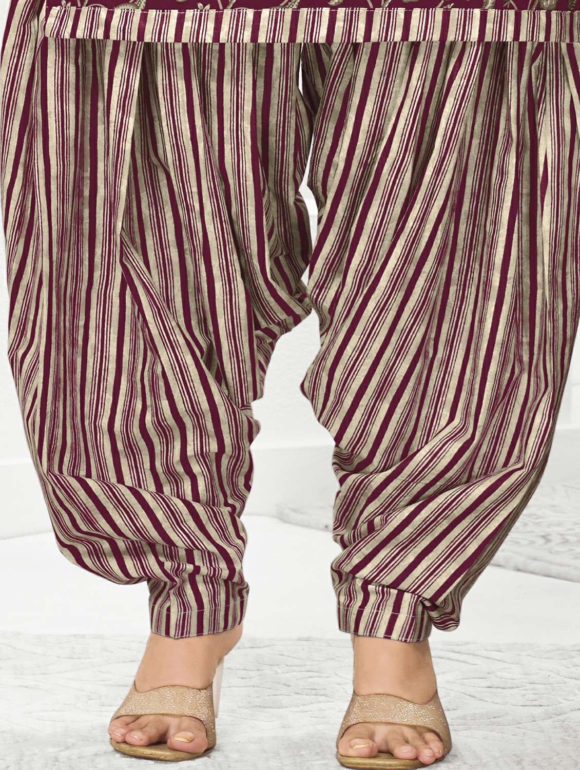 women floral three quarter sleeve kurta patiala with dupatta set - 22242013 -  Standard Image - 4