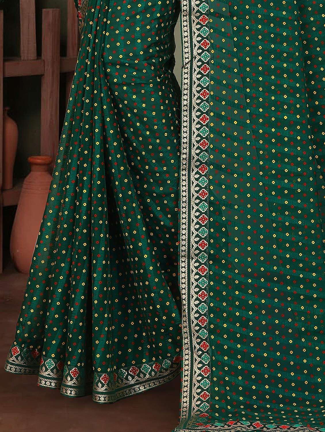 women bandhani printed saree with blouse - 22243561 -  Standard Image - 4