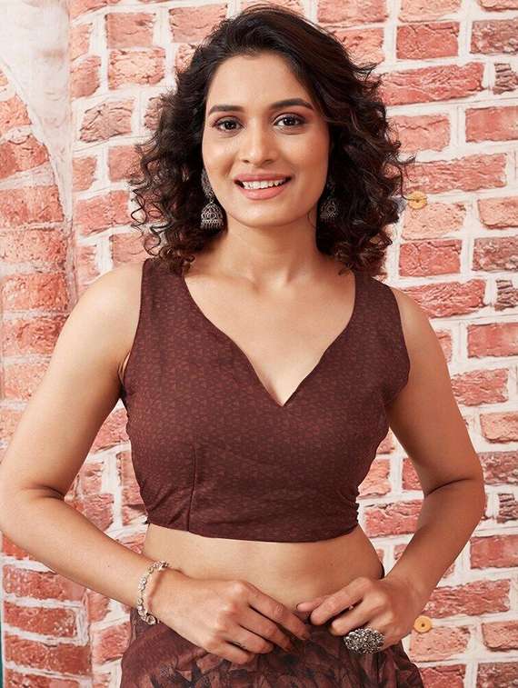 women printed casual wear saree - 22243573 -  Standard Image - 4