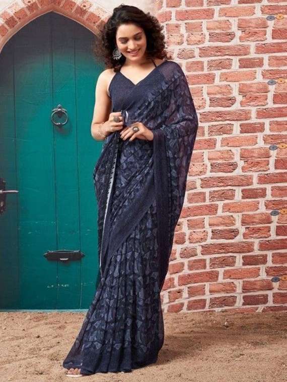 women printed casual wear saree with blouse - 22243577 -  Standard Image - 1