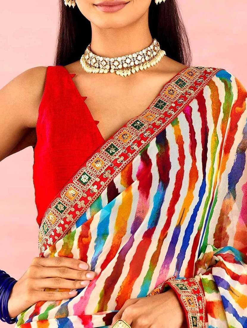 women printed casual wear saree with blouse - 22243600 -  Standard Image - 4