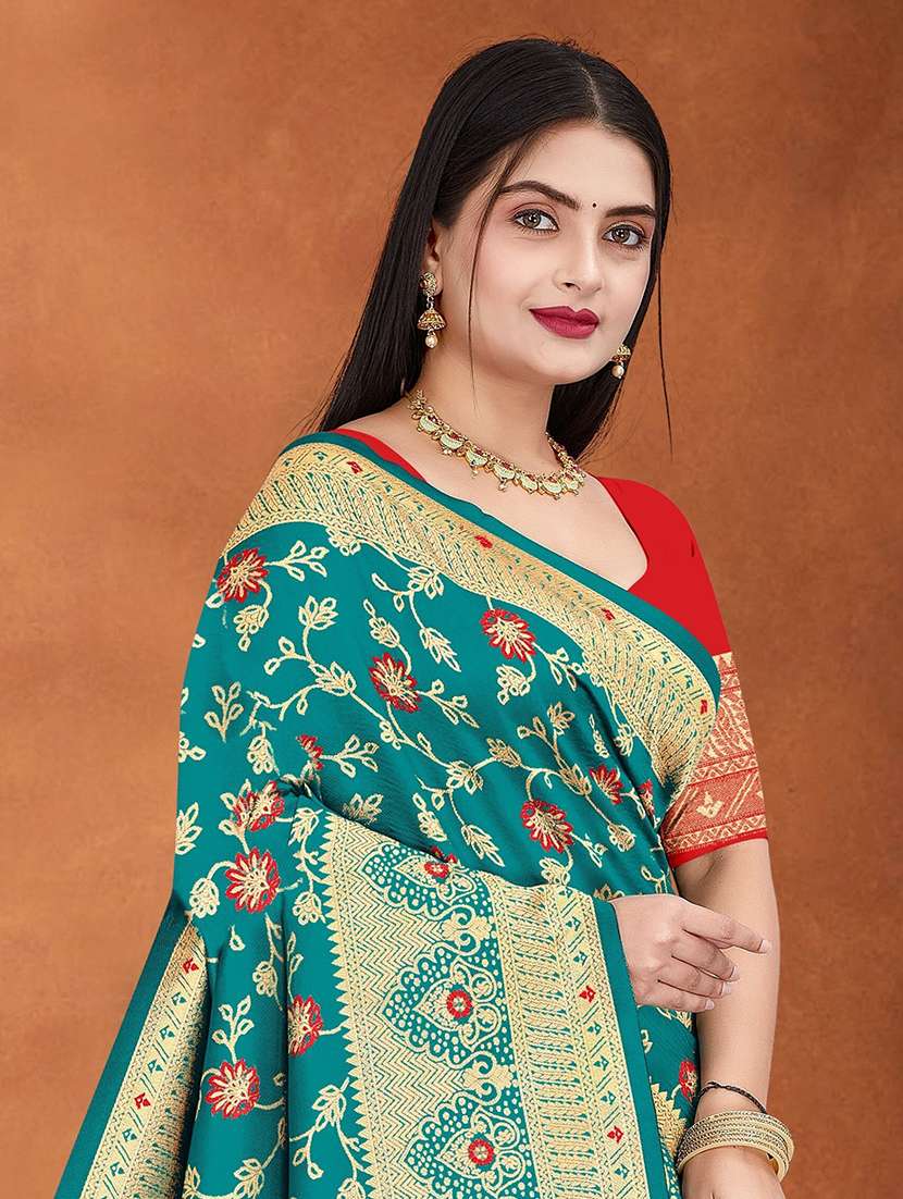 women self design banarasi saree with blouse - 22243648 -  Standard Image - 4
