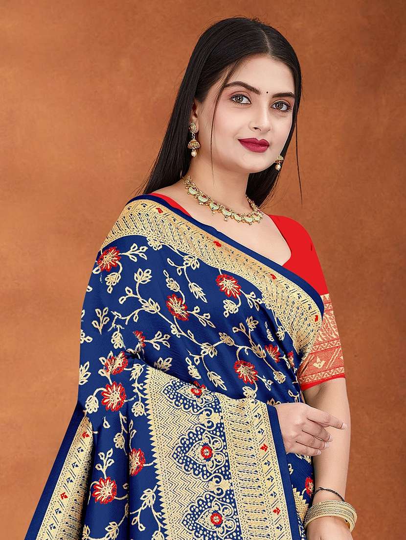 women self design banarasi saree with blouse - 22243649 -  Standard Image - 4