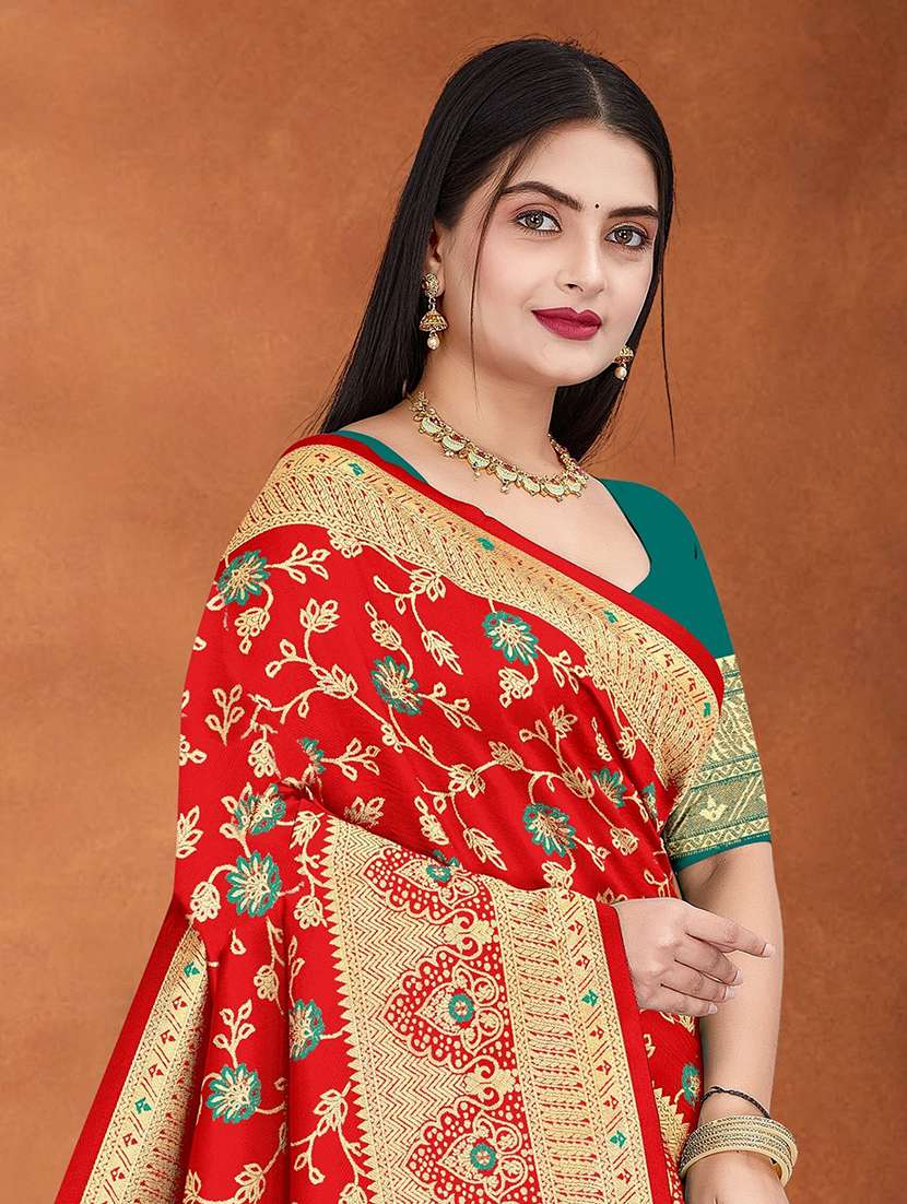 women self design banarasi saree with blouse - 22243653 -  Standard Image - 1
