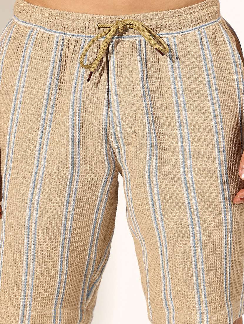 men striped shirt and shorts co-ord set - 22244213 -  Standard Image - 6