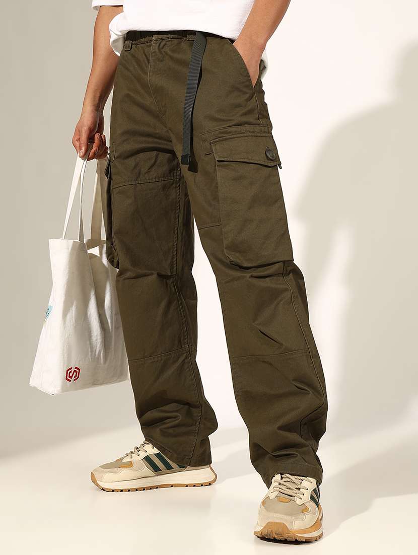 men solid mid rise relaxed fit cargo