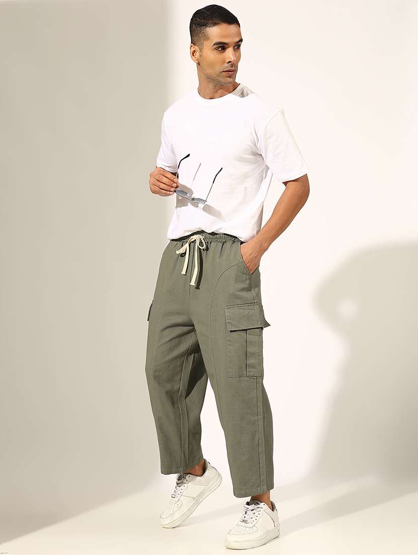 men solid mid rise relaxed fit cargo - 22244252 -  Standard Image - 4