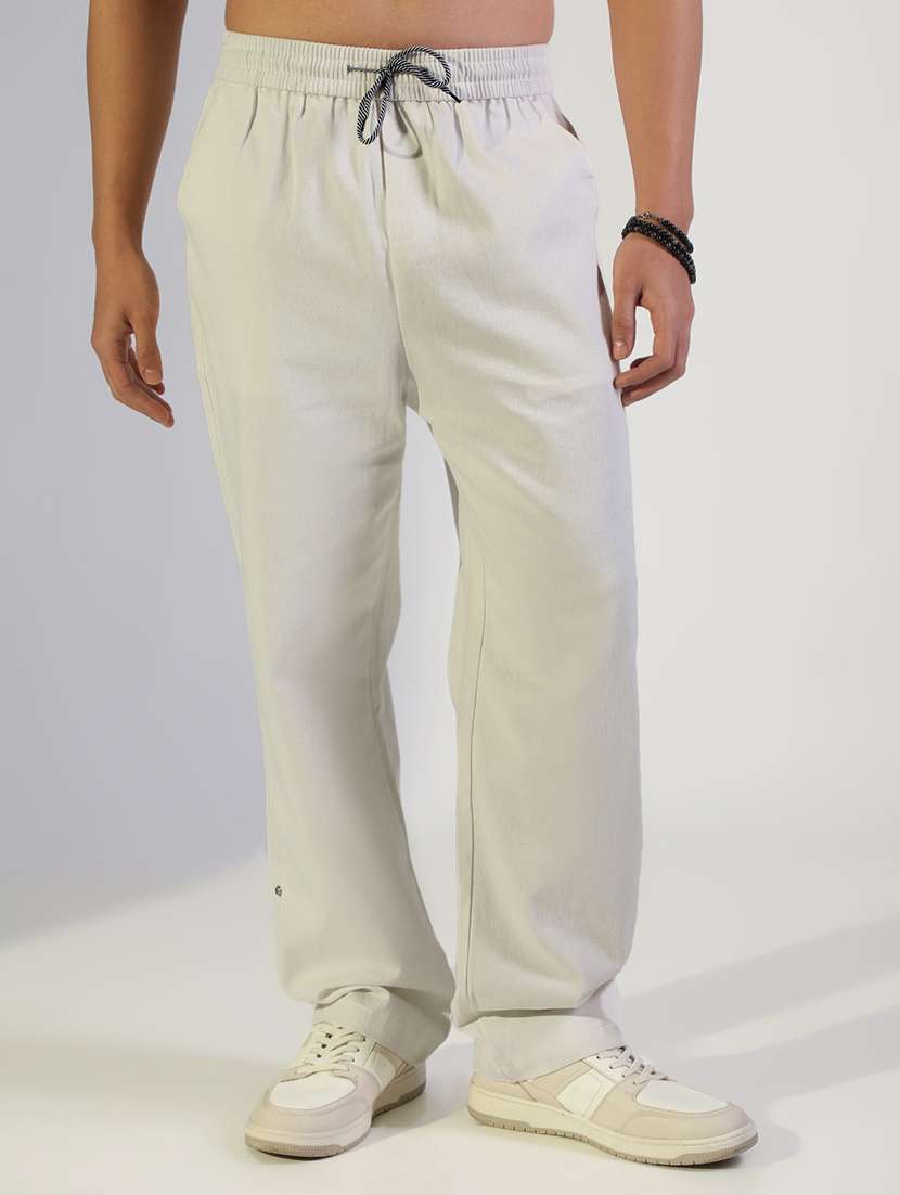 men solid mid rise straight fit chinos  - 22244255 -  Standard Image - 1