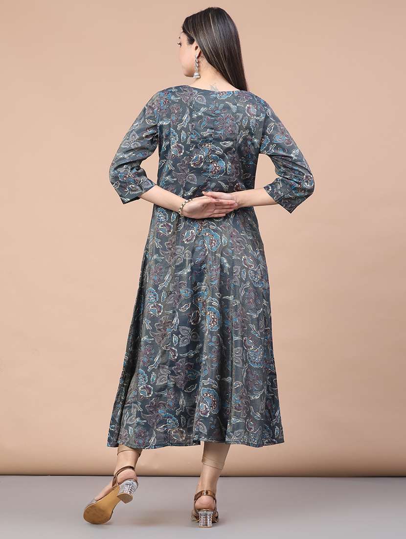 women printed three quarter sleeve kurta - 22246343 -  Standard Image - 4