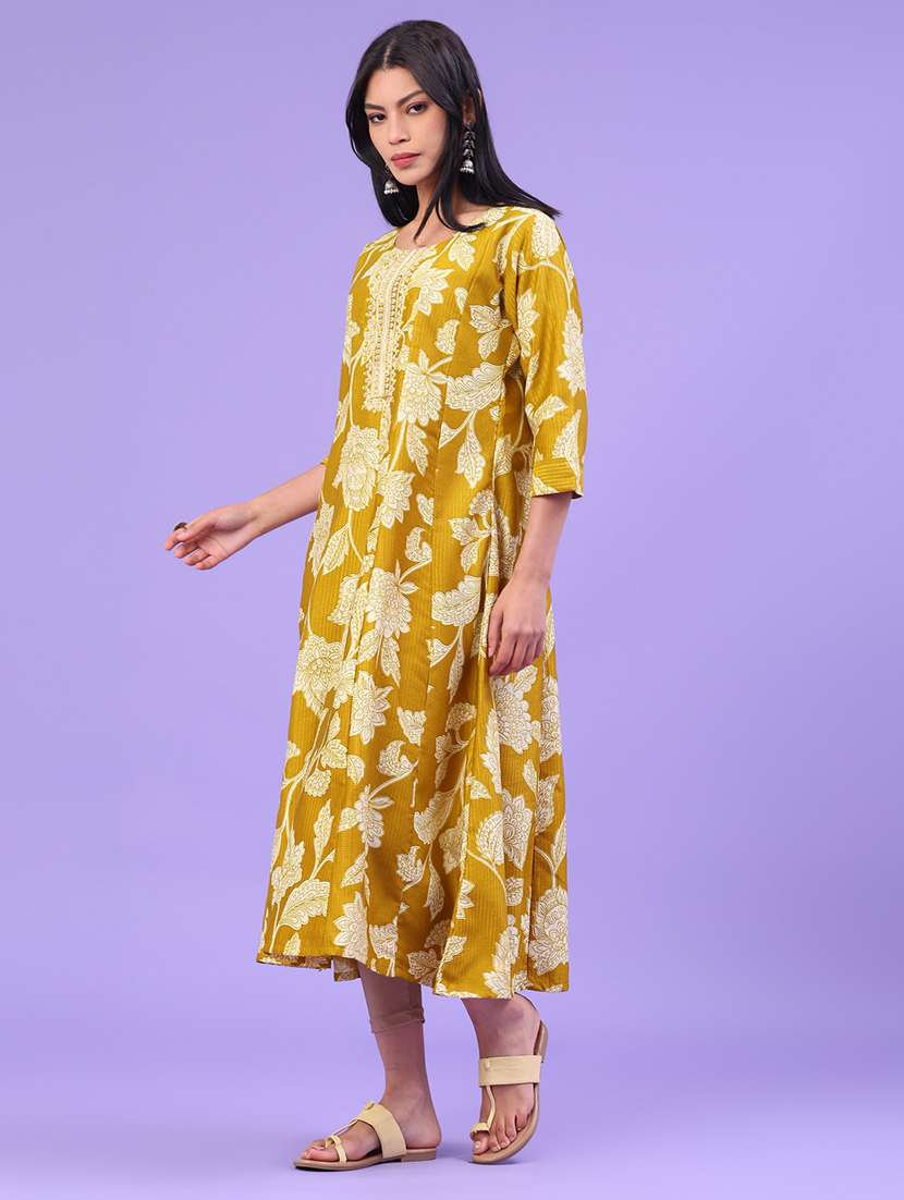 women printed three quarter sleeve kurta - 22246345 -  Standard Image - 1