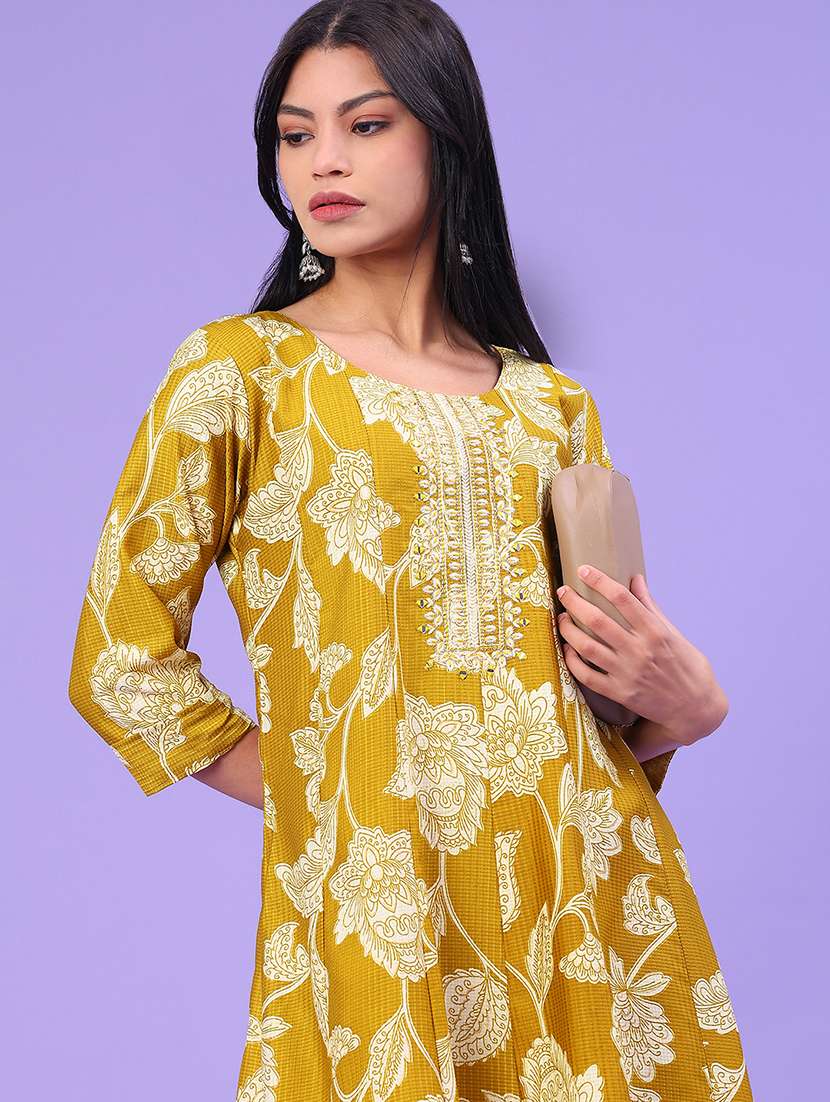 women printed three quarter sleeve kurta - 22246345 -  Standard Image - 4
