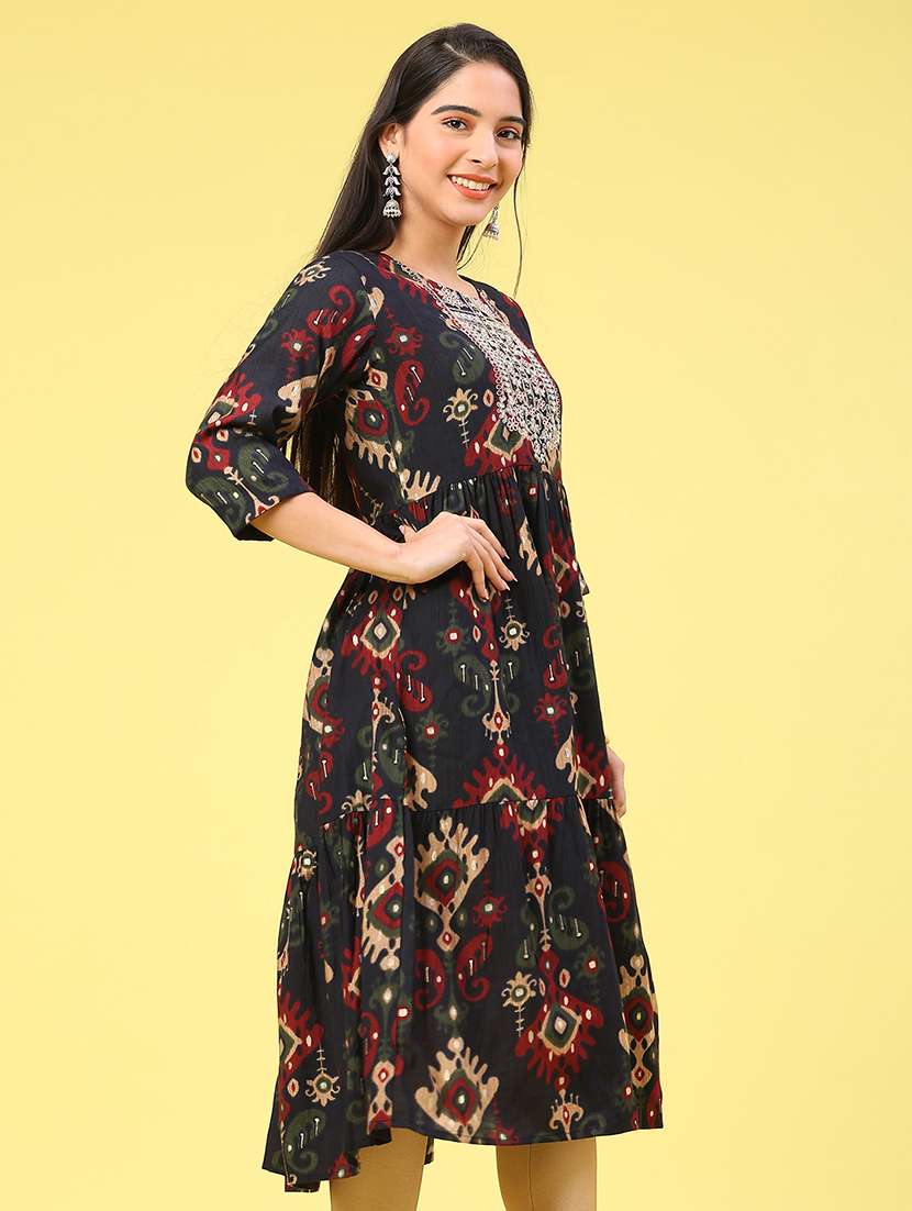 women printed three quarter sleeve kurta - 22246346 -  Standard Image - 1