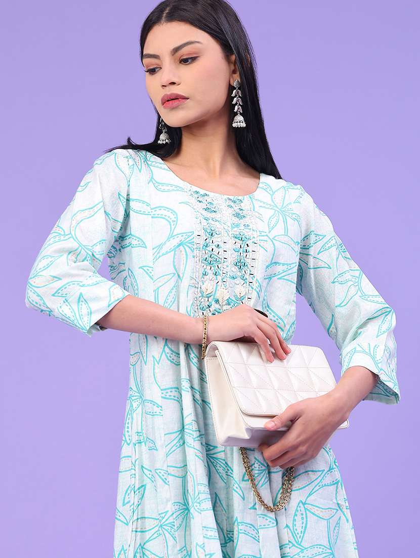 women printed three quarter sleeve kurta - 22246353 -  Standard Image - 4
