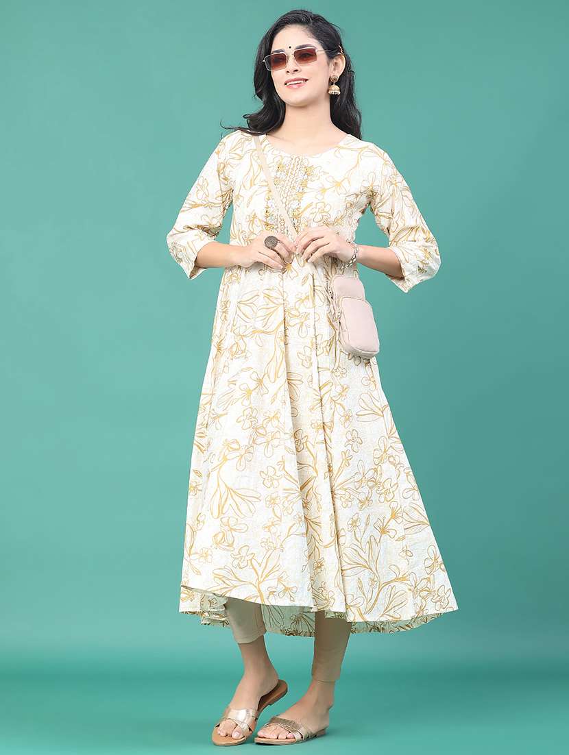 women floral three quarter sleeve kurta leggings set