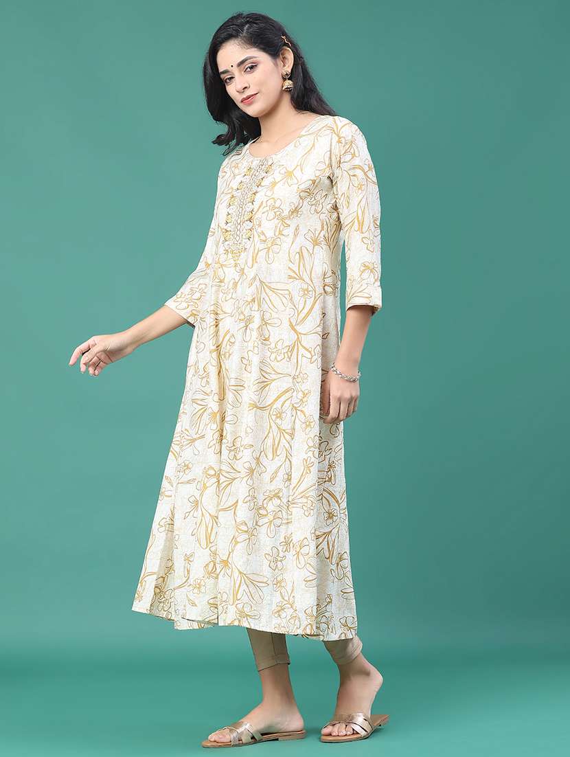 women floral three quarter sleeve kurta leggings set - 22246354 -  Standard Image - 4