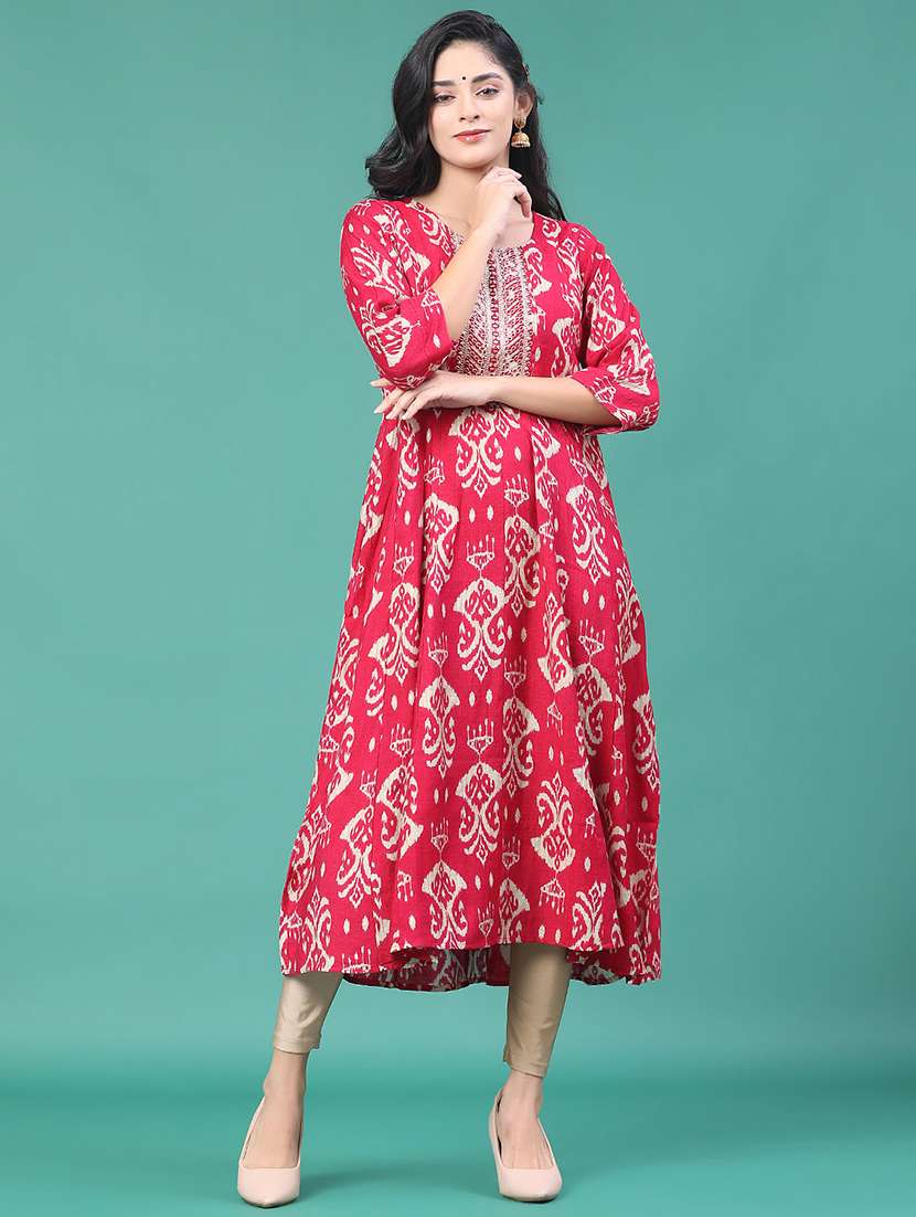 women printed three quarter sleeve kurta leggings set - 22246358 -  Standard Image - 1