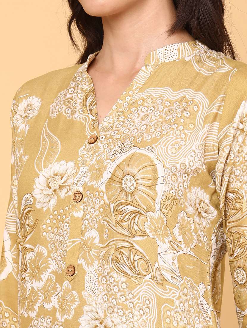 women floral printed three quarter sleeve straight kurta - 22246617 -  Standard Image - 1