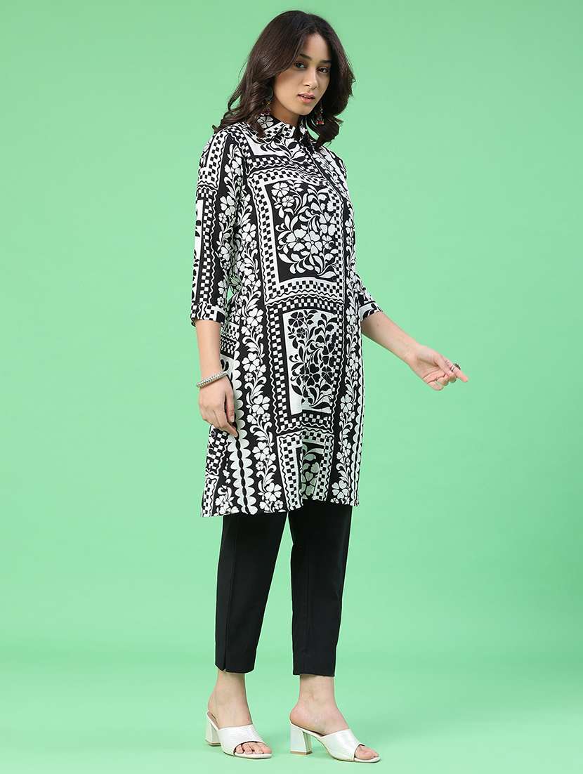 Women Printed Three Quarter Sleeves A-line Kurta - 22246818 -  Standard Image - 4