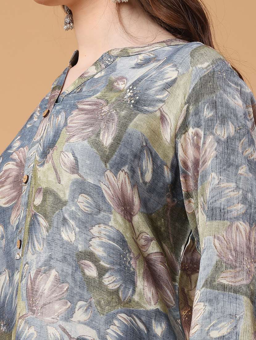 women floral three quarter sleeve straight kurta - 22249465 -  Standard Image - 1