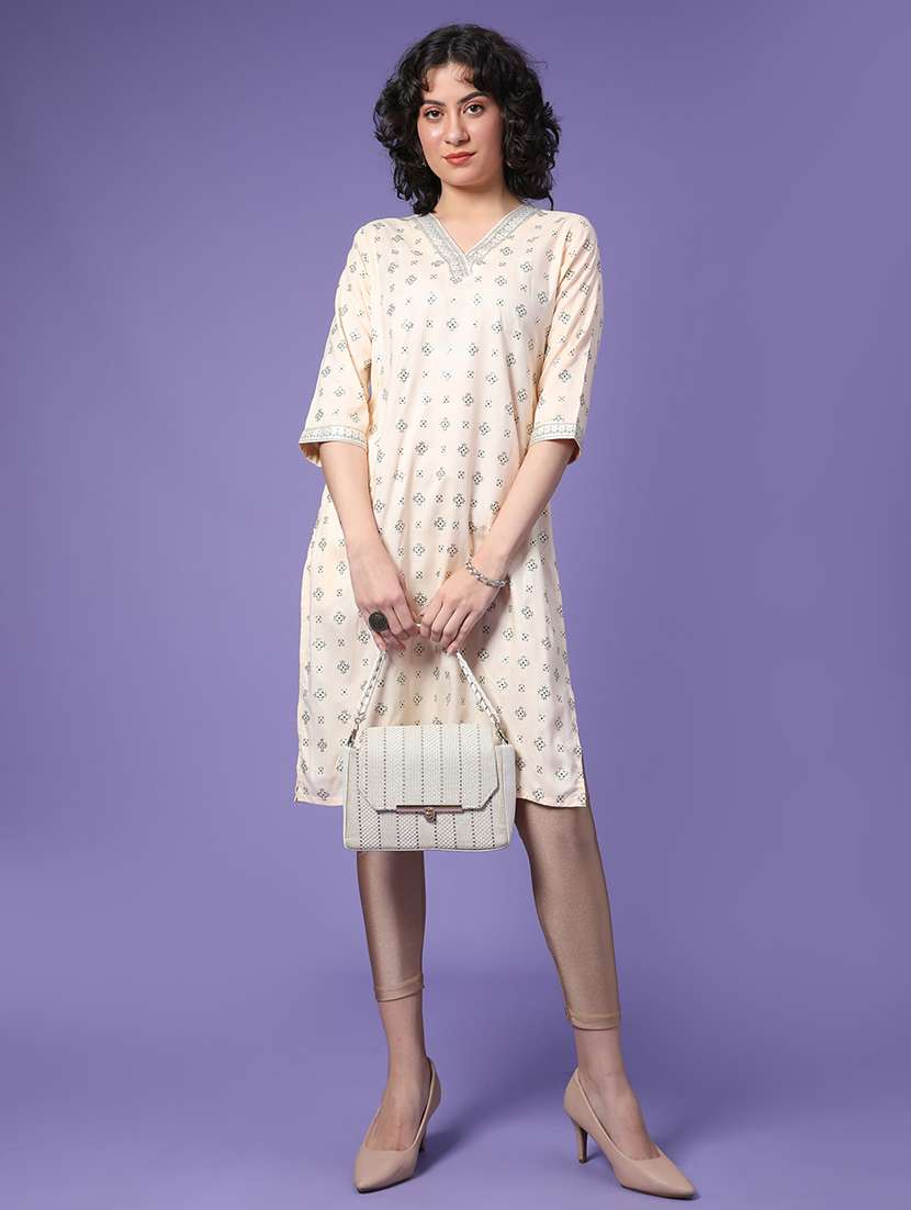 women printed three quarter sleeve kurta - 22249470 -  Standard Image - 4