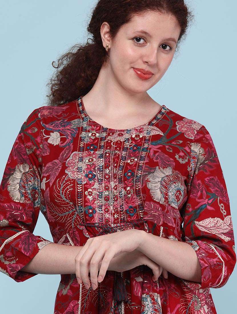 women floral three quarter sleeve a-line kurta  - 22250077 -  Standard Image - 1