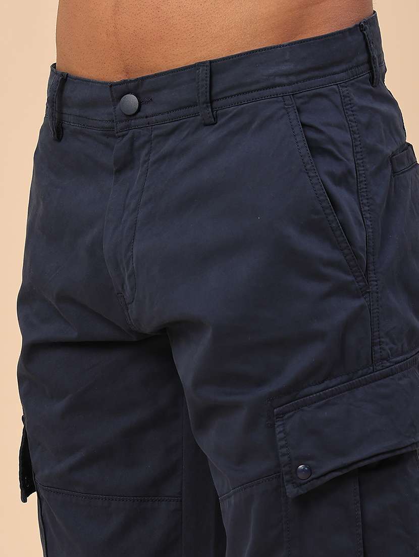 men solid mid rise regular fit cargo  - 22250392 -  Standard Image - 1