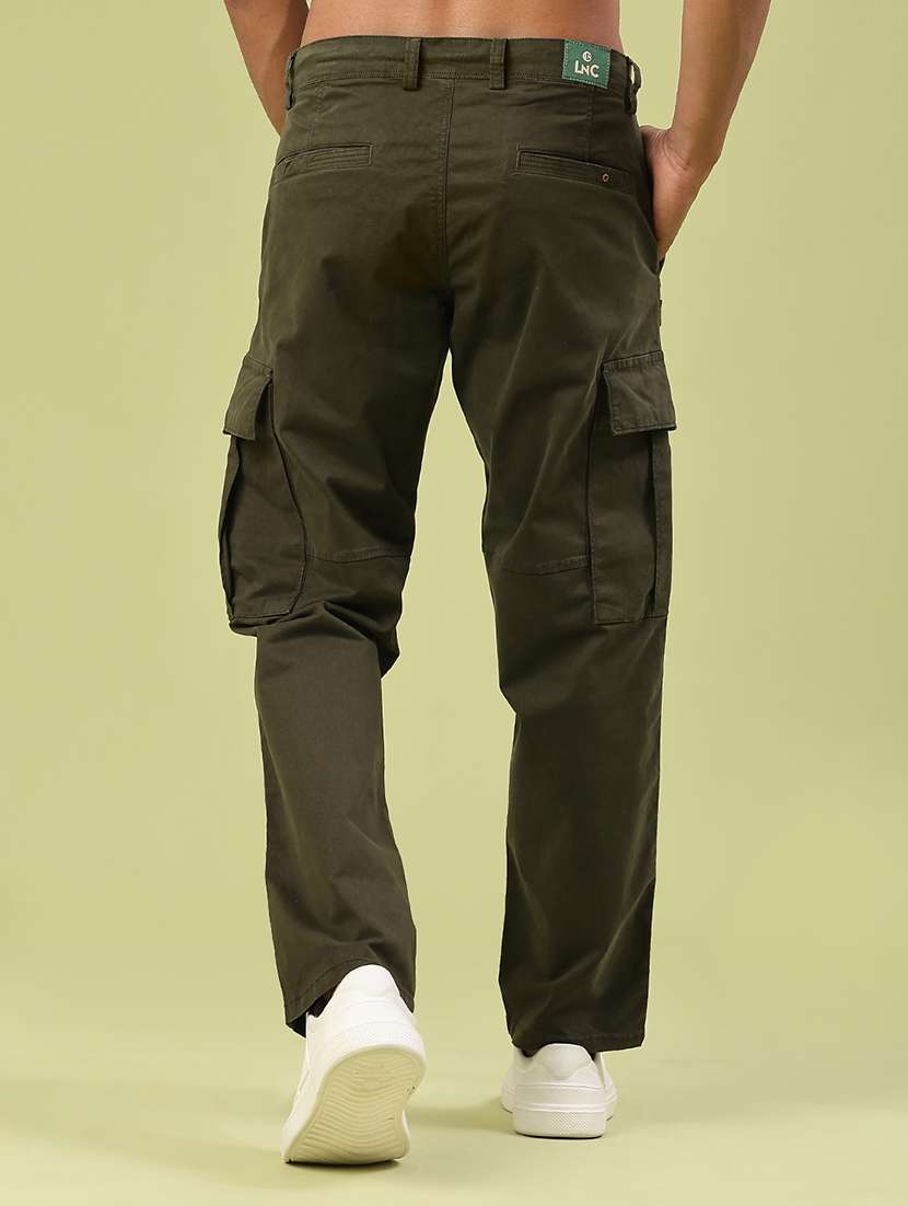men solid mid rise regular fit cargo  - 22250440 -  Standard Image - 4