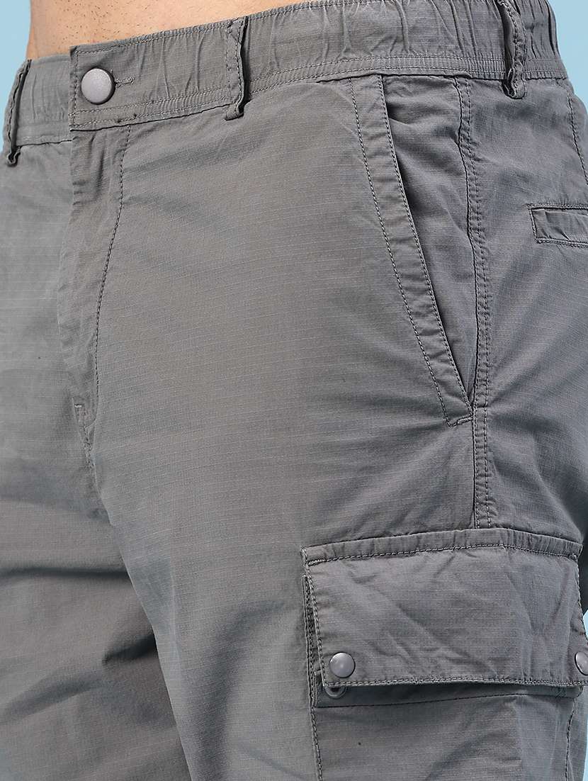 men solid mid rise regular fit cargo  - 22250445 -  Standard Image - 1