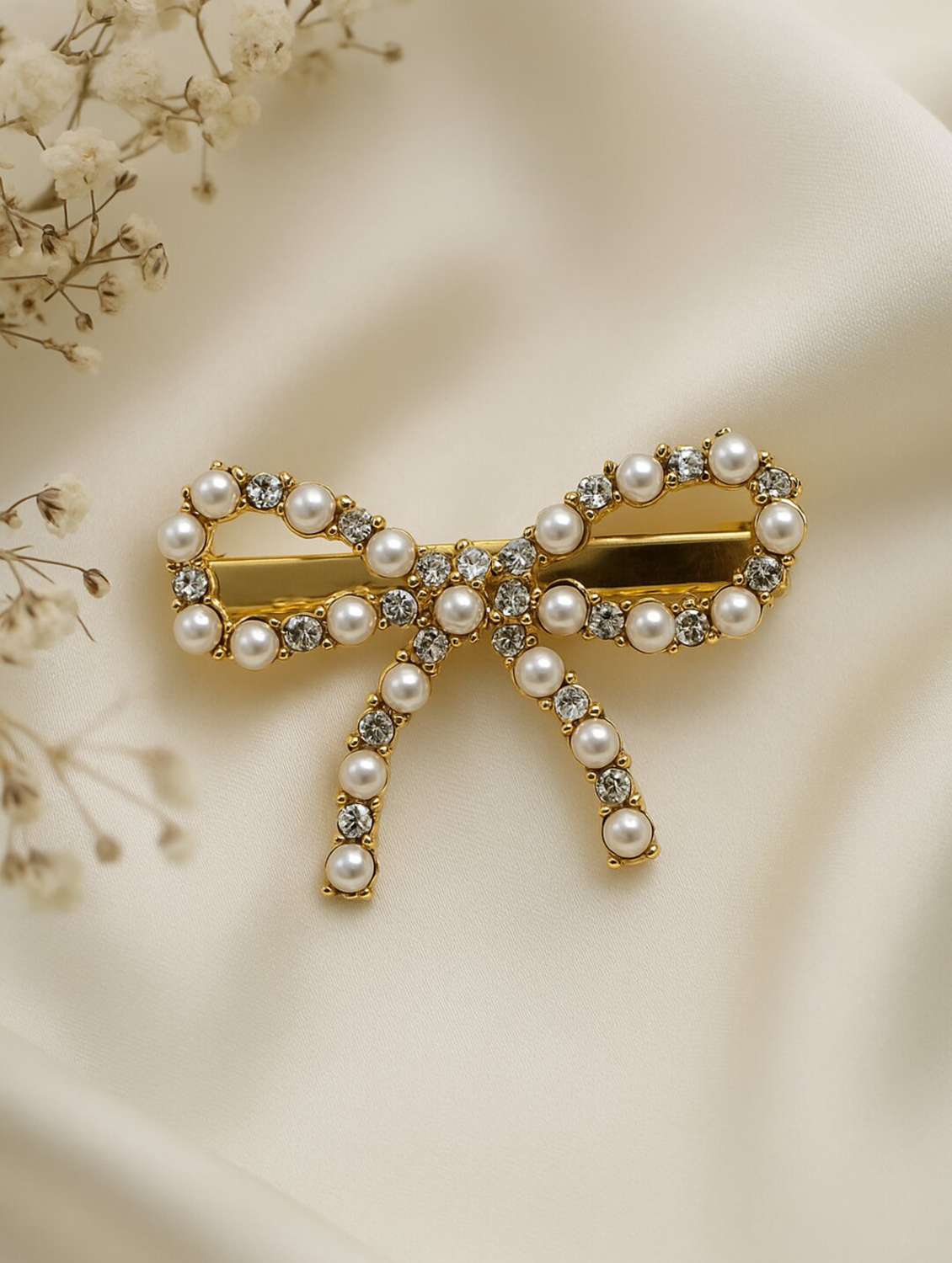 women embellished bow hair clip - 22251428 -  Standard Image - 1
