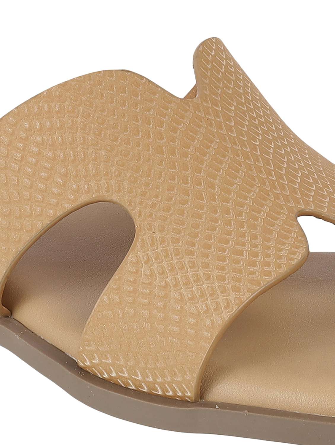 women solid slip on flat sandal - 22251797 -  Standard Image - 4