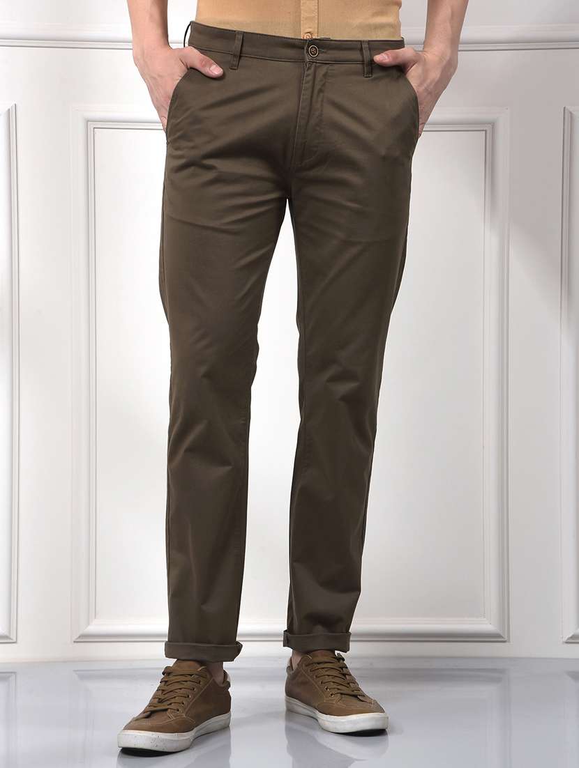 men solid mid rise straight fit chinos 