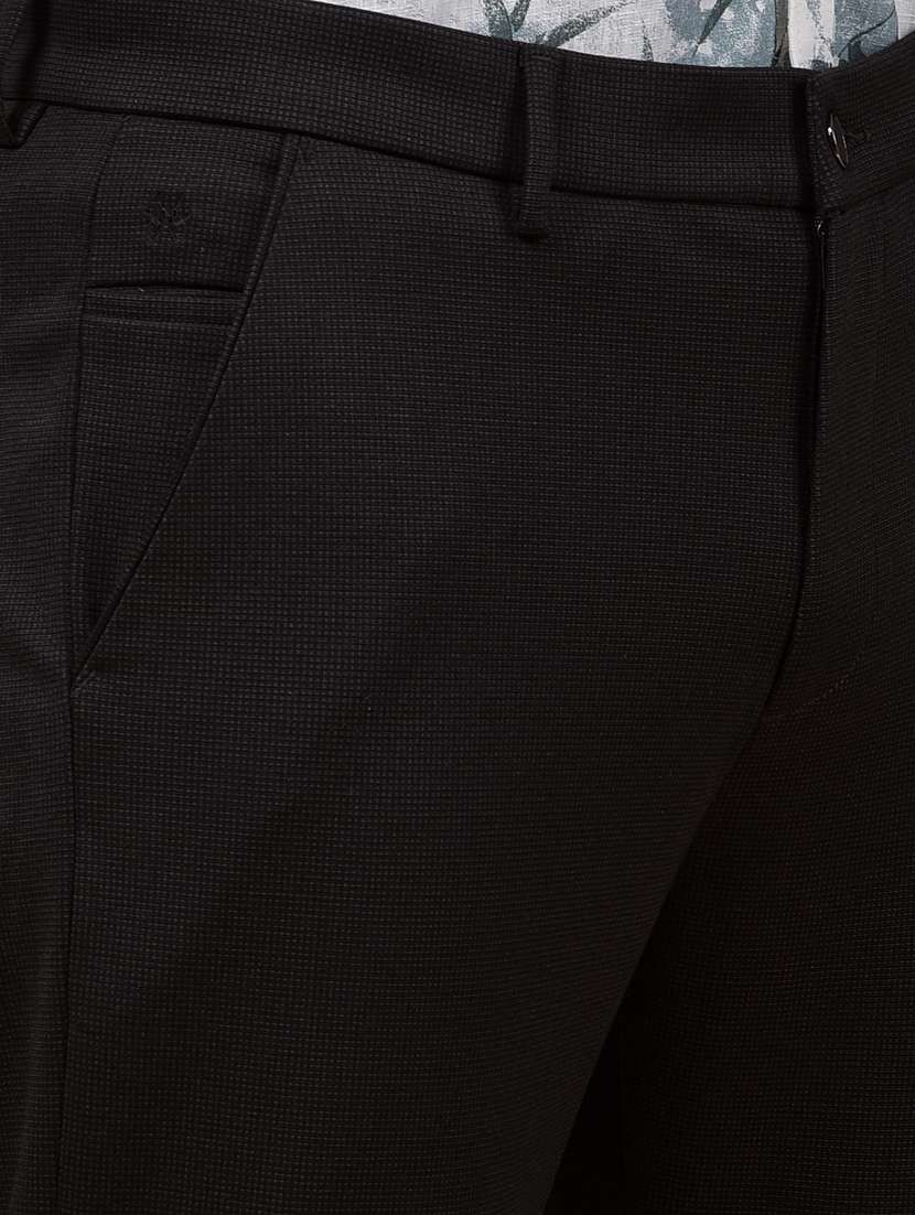 men solid mid rise slim fit chinos  - 22253273 -  Standard Image - 6
