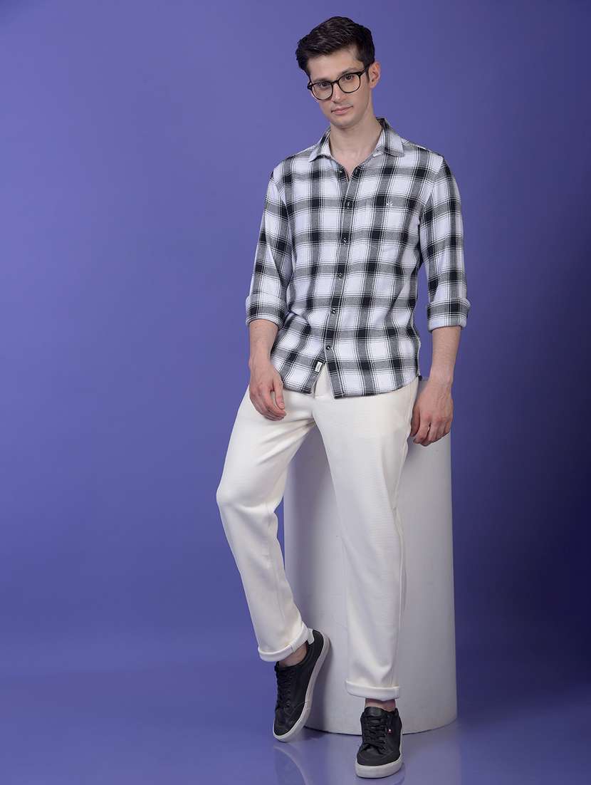 men solid mid rise straight fit chinos  - 22253279 -  Standard Image - 4