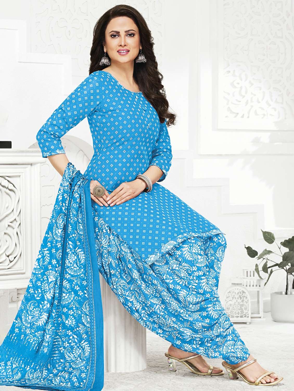 women printed three quarter sleeve kurta patiala with dupatta set - 22253300 -  Standard Image - 1