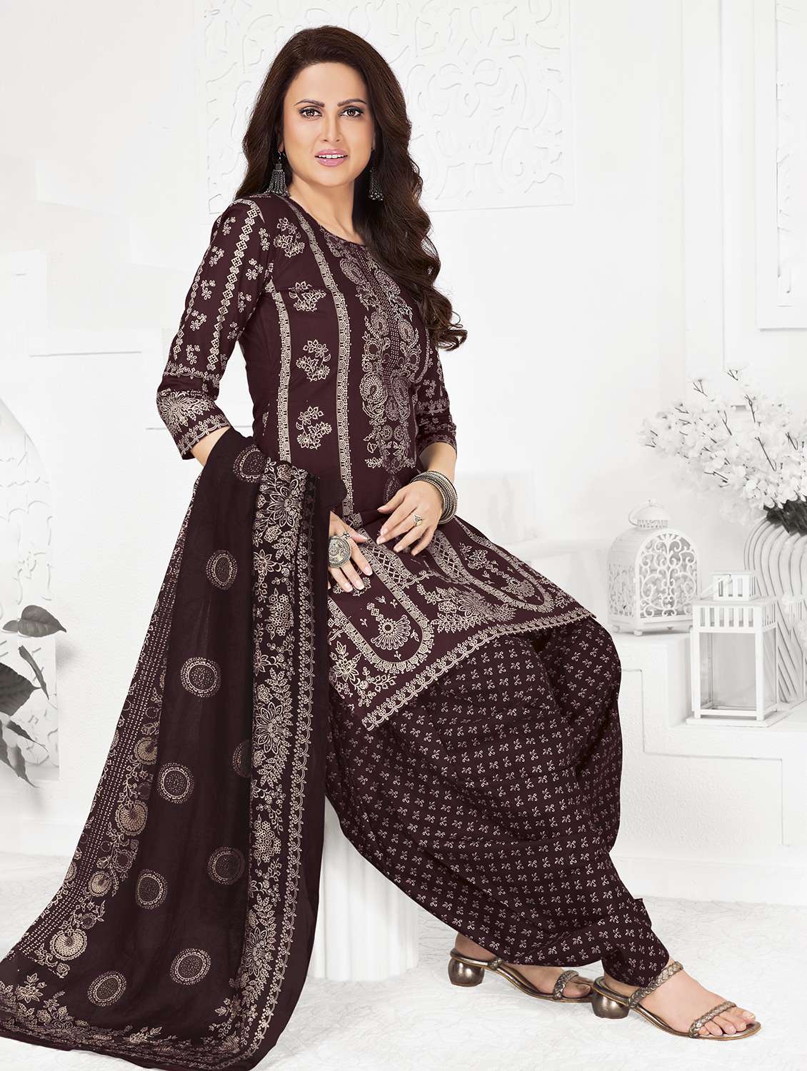 women printed three quarter sleeve kurta patiala with dupatta set - 22253313 -  Standard Image - 1