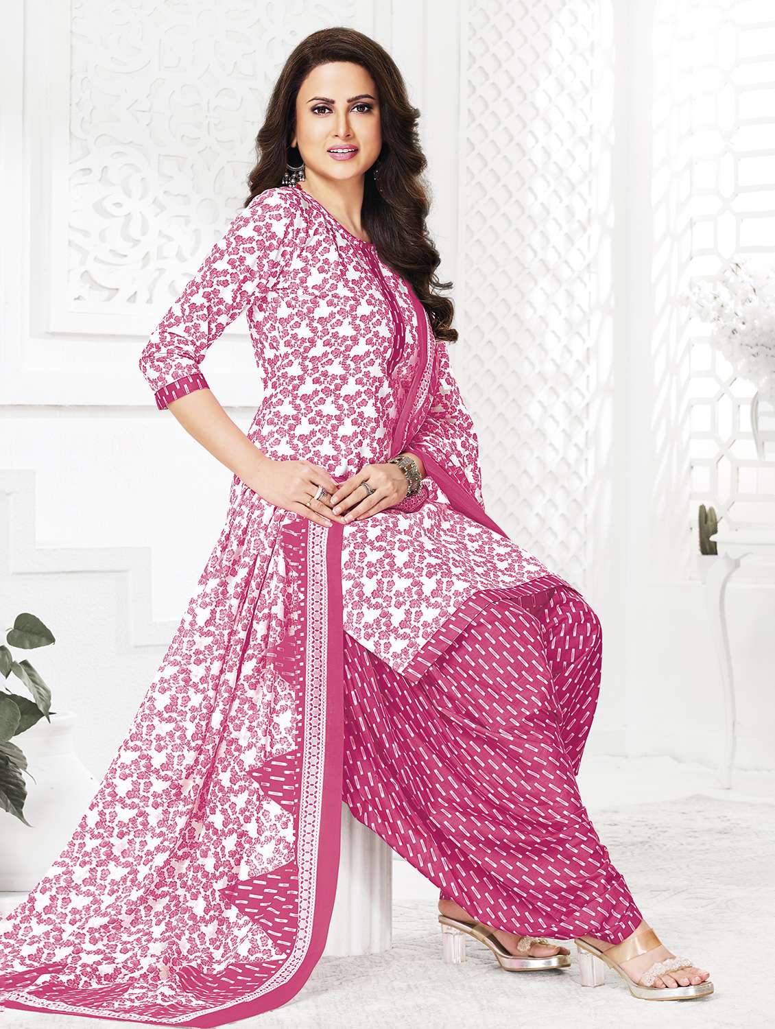 women floral three quarter sleeve kurta patiala with dupatta set - 22253328 -  Standard Image - 1