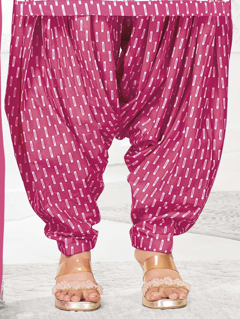 women floral three quarter sleeve kurta patiala with dupatta set - 22253328 -  Standard Image - 4