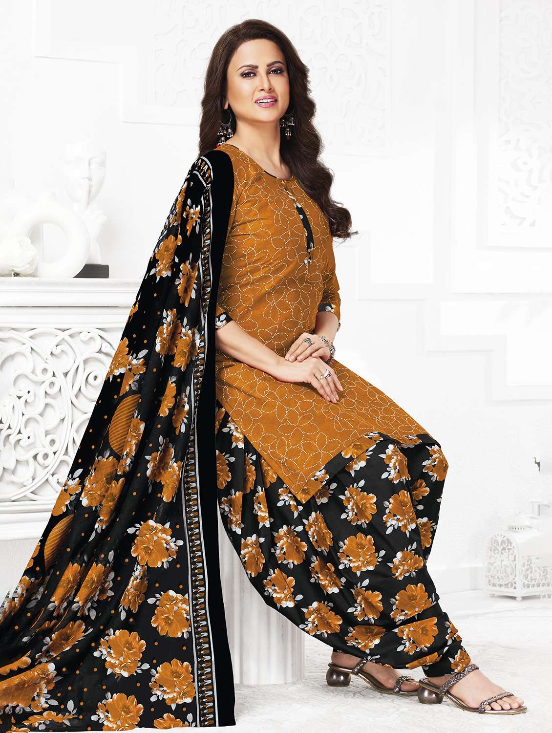 women floral three quarter sleeve kurta patiala with dupatta set - 22253330 -  Standard Image - 1