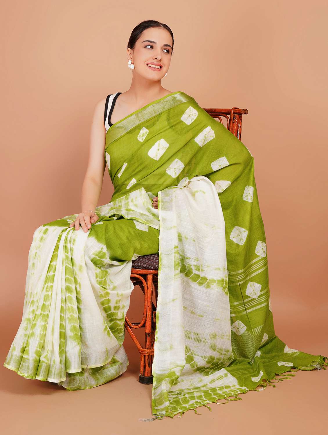 women tie & dye printed saree with blouse - 22253401 -  Standard Image - 1