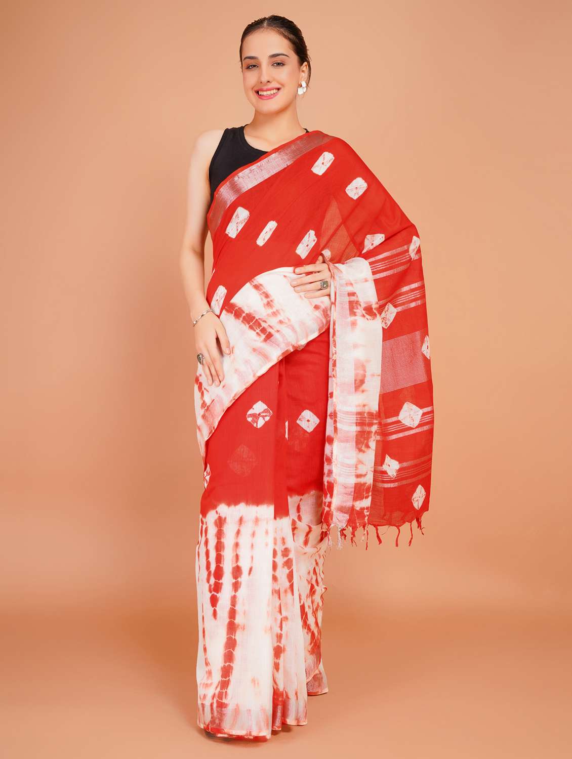 women tie & dye printed saree with blouse