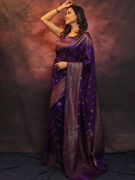 women self design banarasi saree with blouse - 22253495 -  Standard Image - 1
