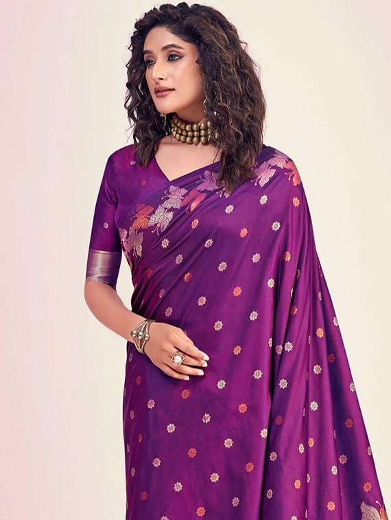 women self design banarasi saree with blouse - 22253496 -  Standard Image - 1